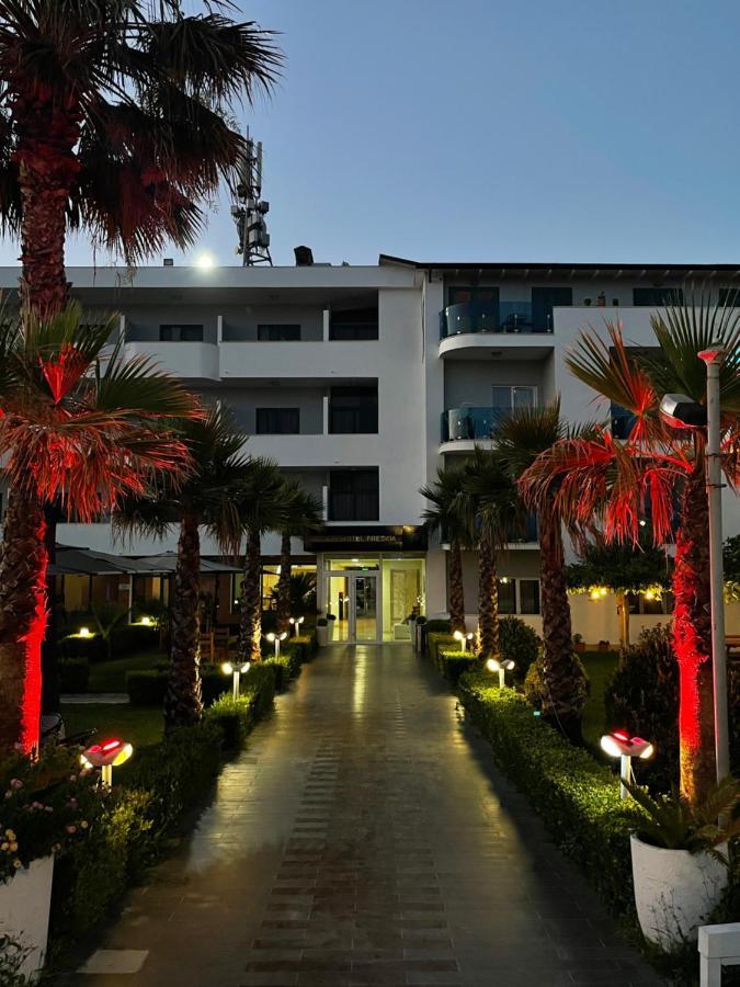 Freskia Resort Velipoja Kültér fotó