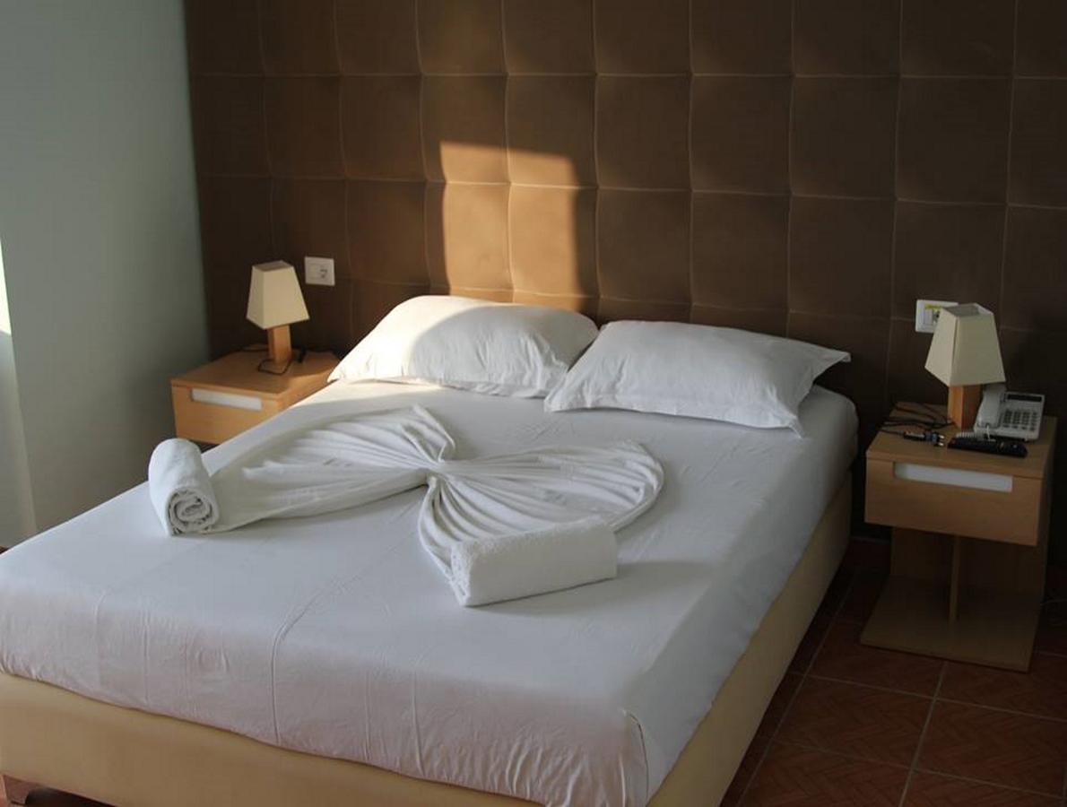 Freskia Resort Velipoja Kültér fotó