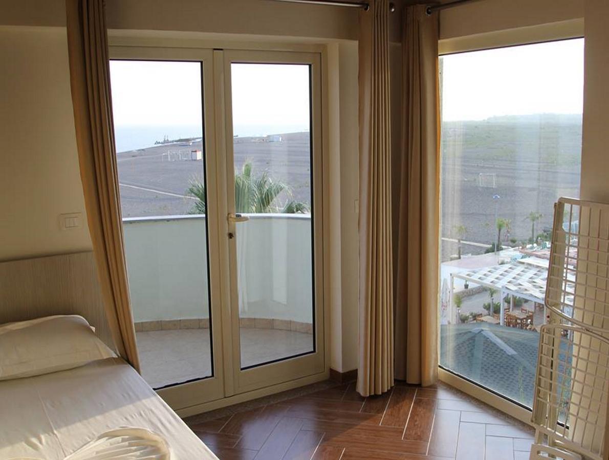 Freskia Resort Velipoja Kültér fotó